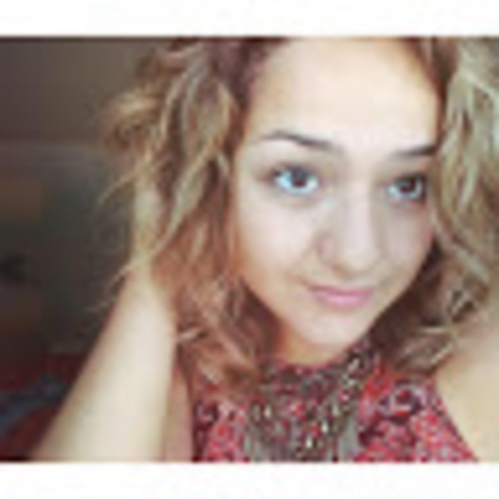 Meet your Posher, Danielle